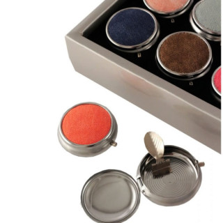 CENICEROS METÁLICOS DE BOLSILLO SURTIDOS 1X24. MEDIDAS: Ø5 X 1,8 XM.